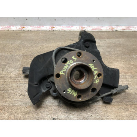 Fusee avant gauche FIAT PUNTO EVO 3 d’occasion