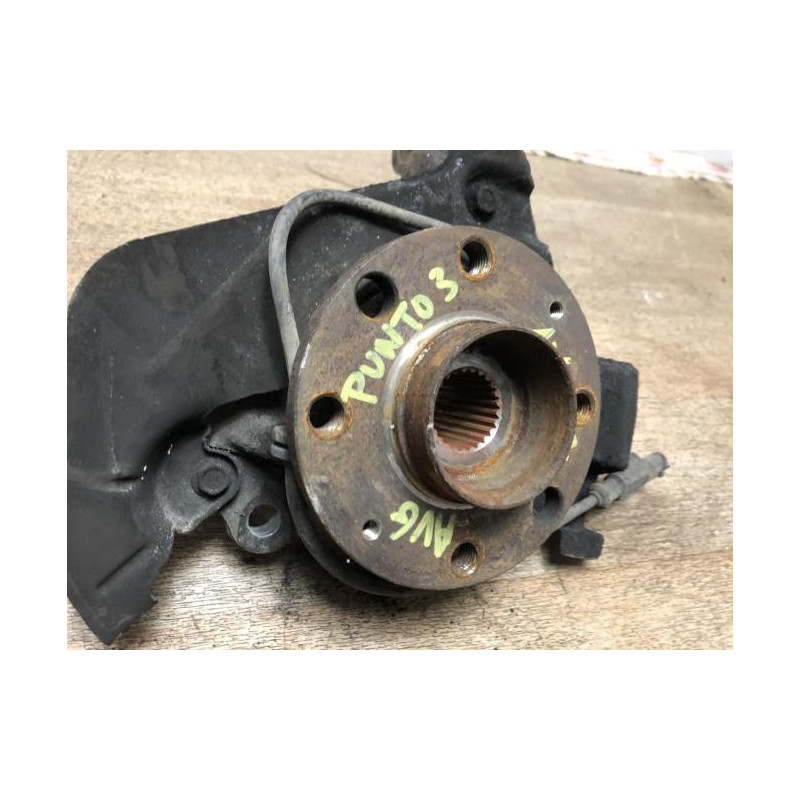 Fusee avant gauche FIAT PUNTO EVO 3 d’occasion