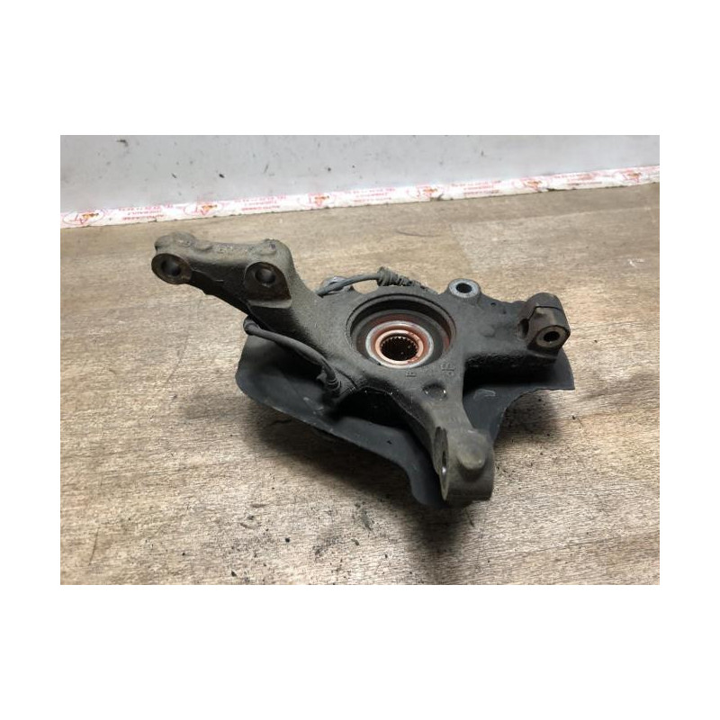 Fusee avant gauche FIAT PUNTO EVO 3 d’occasion
