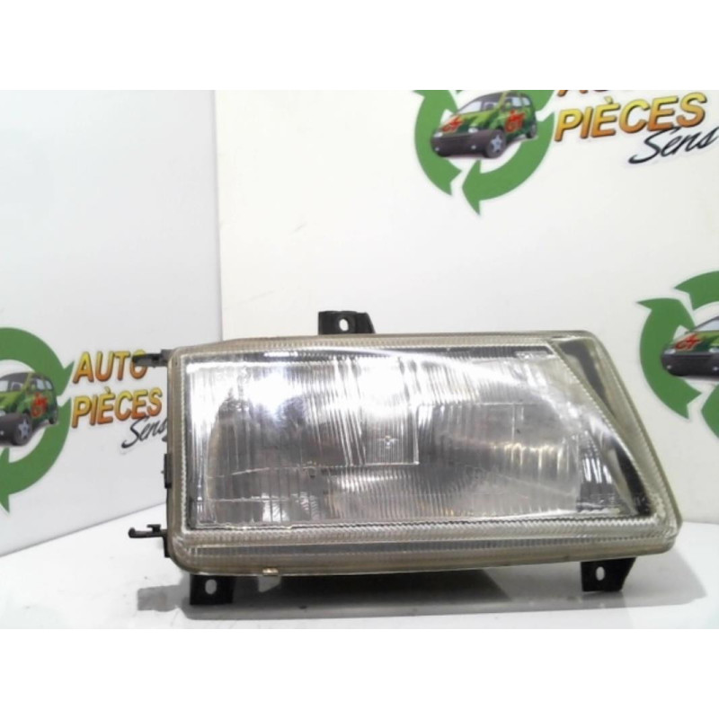 Optique avant principal droit (feux)(phare) SEAT  d’occasion