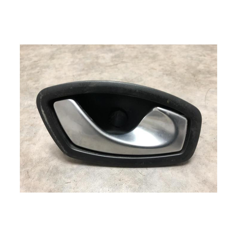 Poignee interieur avant droit RENAULT LAGUNA 3 PHASE 2 d’occasion