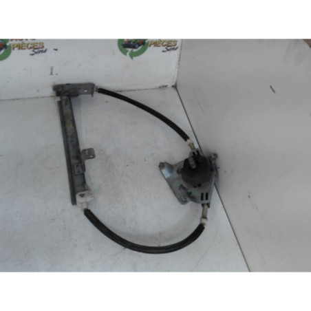 Leve vitre mecanique avant droit FIAT PUNTO 1 PHASE 1 d’occasion