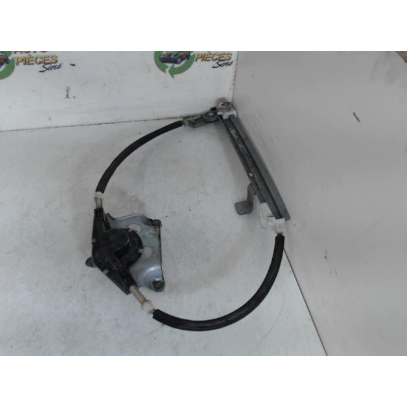 Leve vitre mecanique avant droit FIAT PUNTO 1 PHASE 1 d’occasion