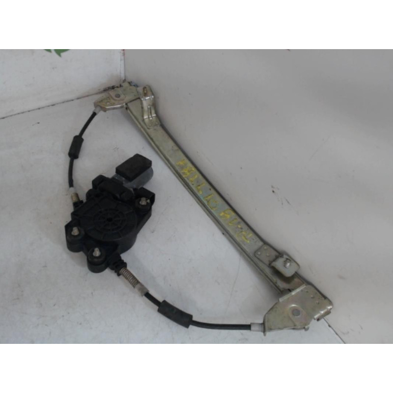 Leve vitre electrique avant gauche FIAT PALIO d’occasion