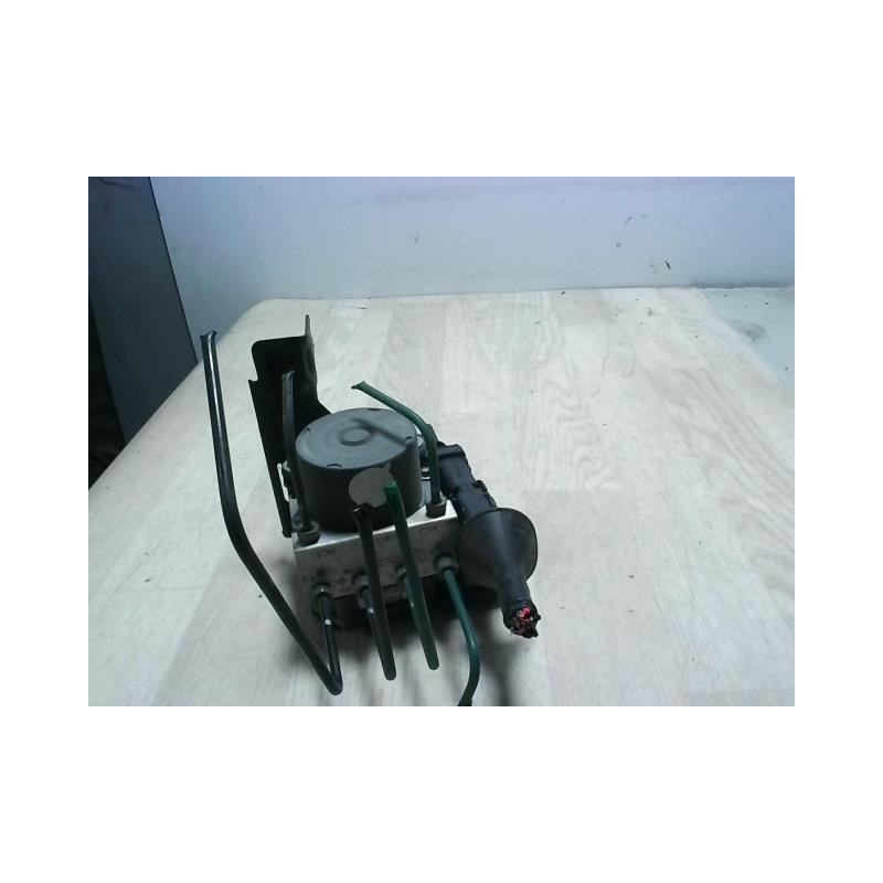 Bloc ABS (freins anti-blocage) RENAULT CLIO 3 PHASE 1 d’occasion