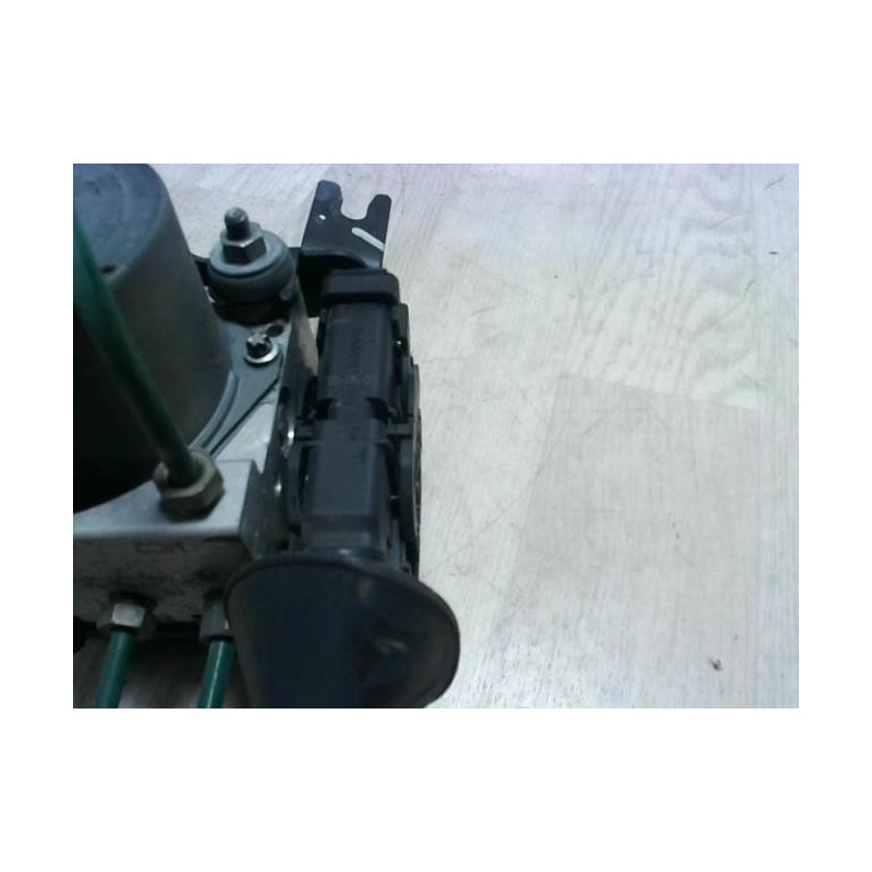 Bloc ABS (freins anti-blocage) RENAULT CLIO 3 PHASE 1 d’occasion