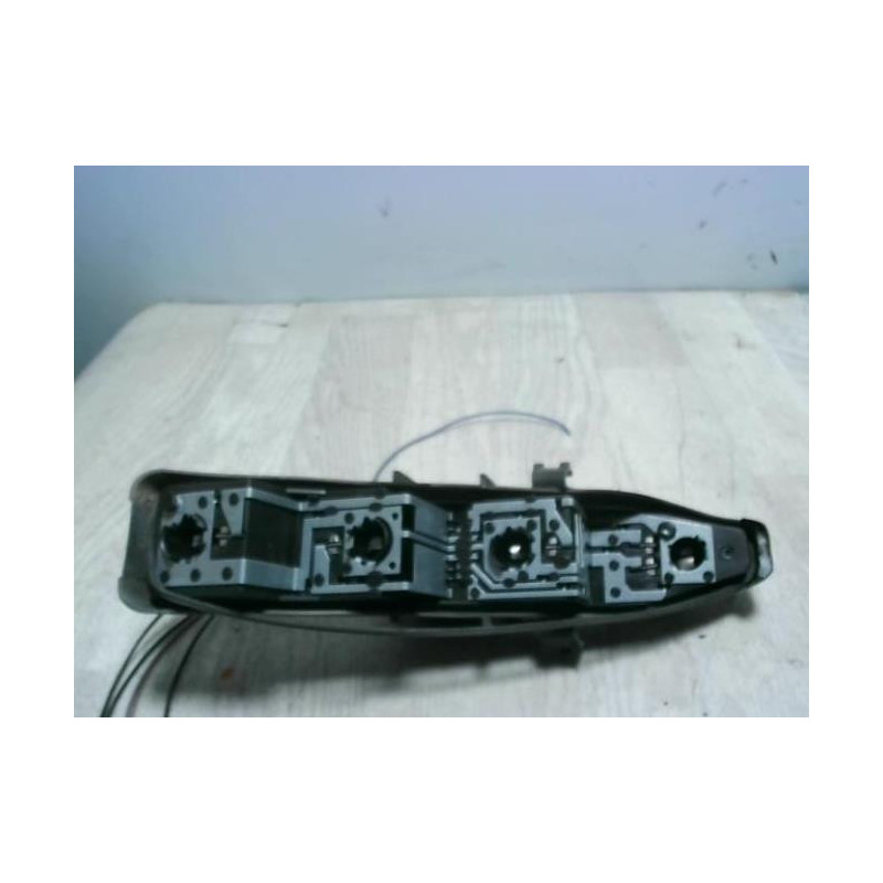 Platine feu arriere droit RENAULT SCENIC 2 PHASE 1 d’occasion