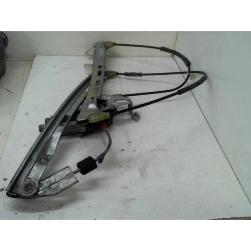 Leve vitre electrique avant gauche PEUGEOT 206+ d’occasion