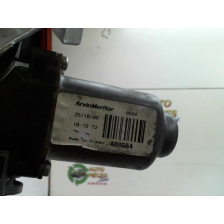 Leve vitre electrique avant droit RENAULT KANGOO 1 PHASE 2 d’occasion