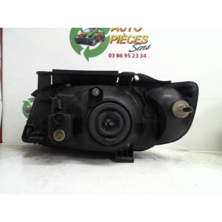 Optique avant principal droit (feux)(phare) HYUNDAI MATRIX PHASE 1 d’occasion