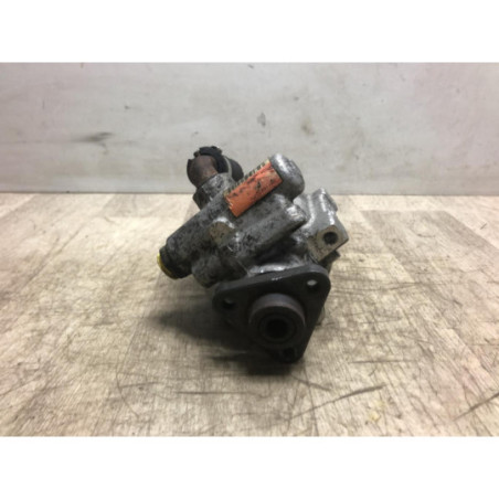 Pompe de direction IVECO DAILY 3 d’occasion