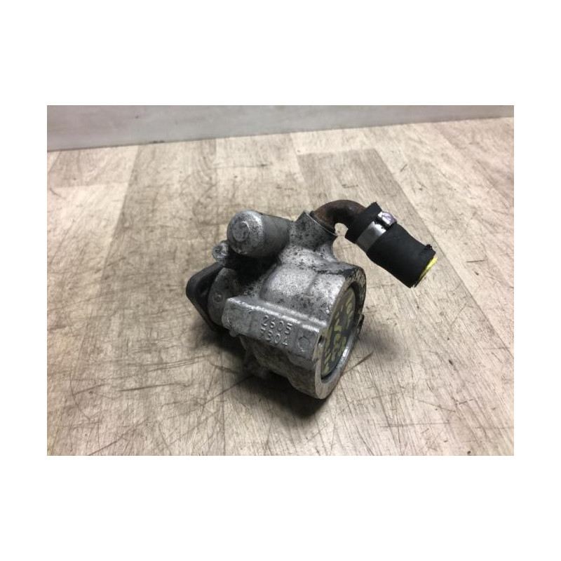 Pompe de direction IVECO DAILY 3 d’occasion