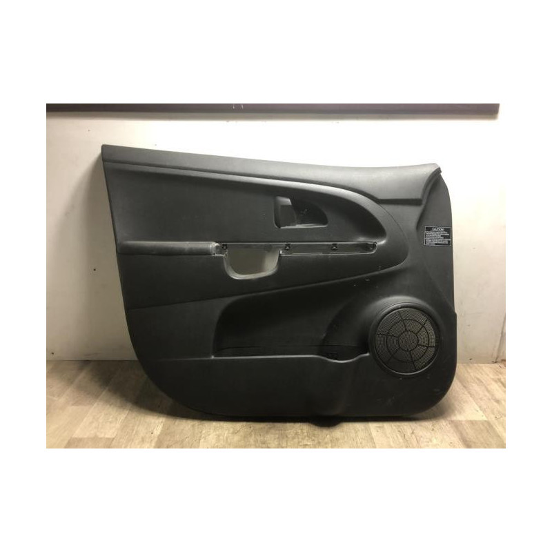 Panneau de porte avant gauche KIA VENGA PHASE 1 d’occasion