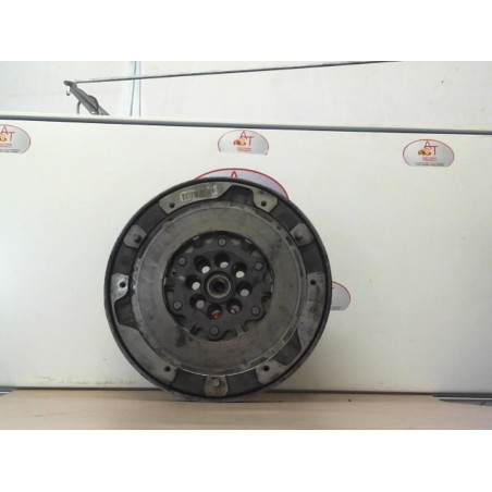 Volant moteur bi-masse BMW BMW 1 (E81) 118 d 143cv (105kw) d’occasion