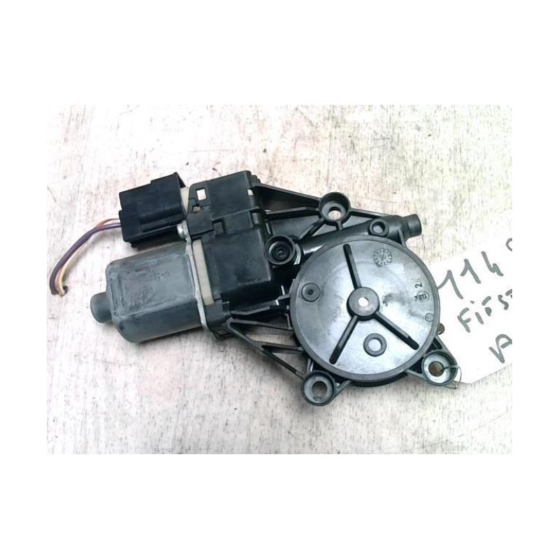 Moteur leve vitre avant droit FORD FIESTA 6 PHASE 1 d’occasion