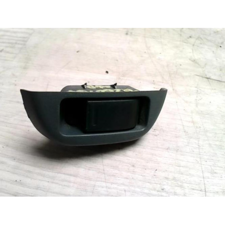 Interrupteur de leve vitre avant droit PEUGEOT 107 PHASE 2 d’occasion