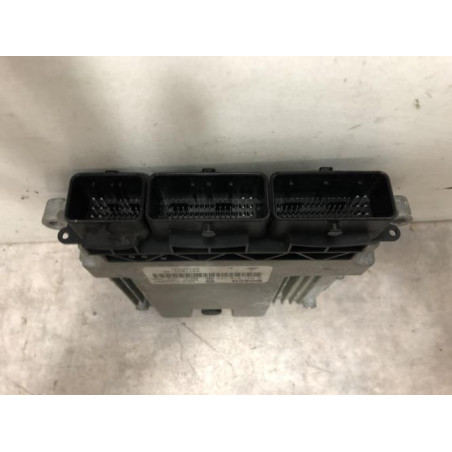 Calculateur moteur RENAULT  d’occasion