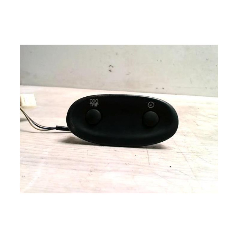 Commande regulateur vitesse TOYOTA YARIS 1 PHASE 1 d’occasion