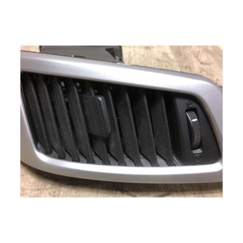 Aerateur tableau de bord KIA VENGA PHASE 1 d’occasion