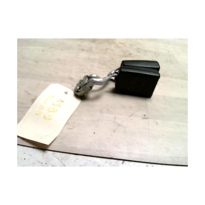 Attache ceinture arriere centrale SEAT LEON 2 PHASE 1 d’occasion