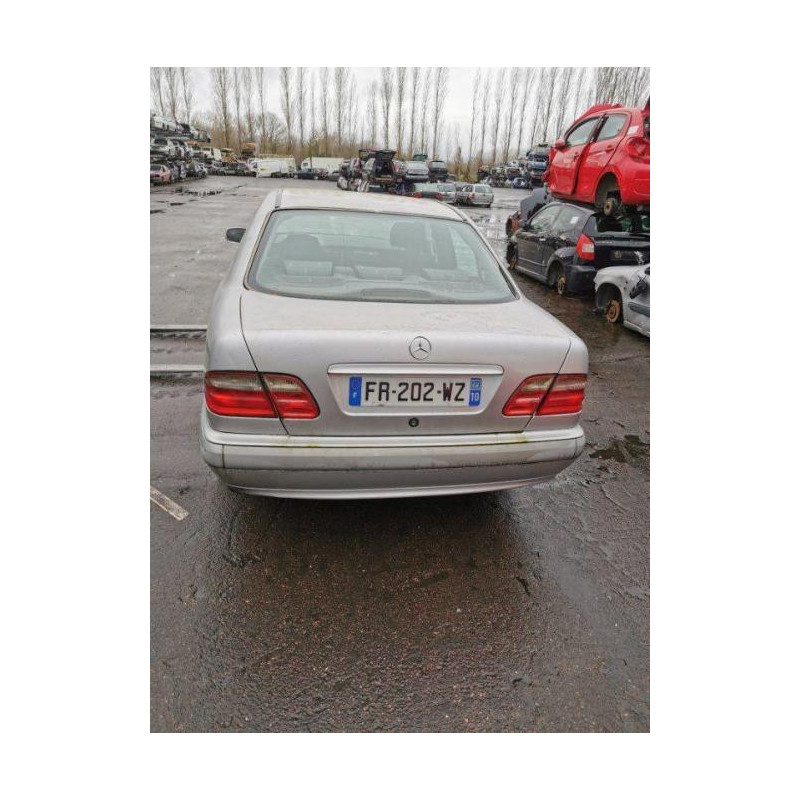 Capot MERCEDES CLASSE E 210 PHASE 2 d’occasion