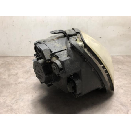 Optique avant principal droit (feux)(phare) KIA SORENTO 1 PHASE 1 d’occasion