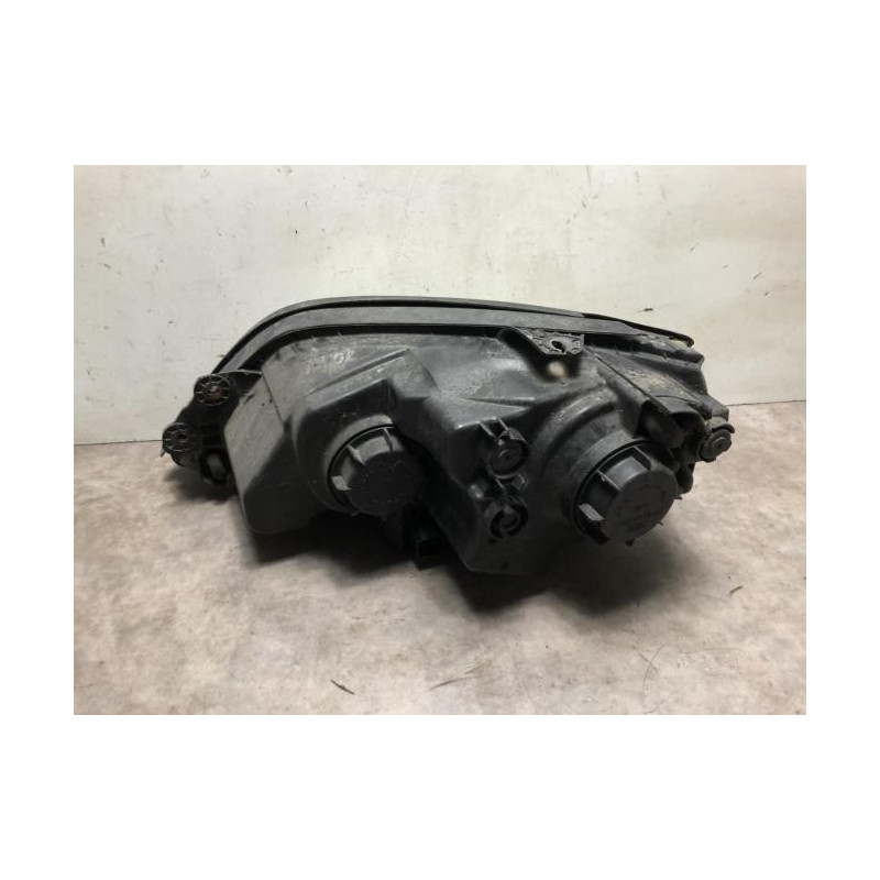 Optique avant principal droit (feux)(phare) KIA SORENTO 1 PHASE 1 d’occasion