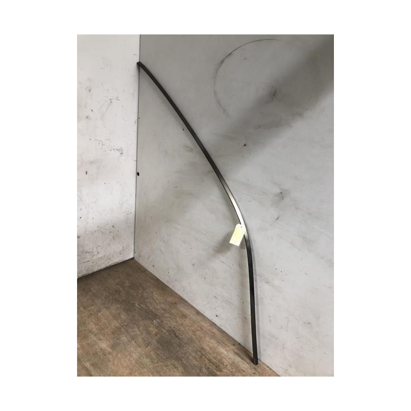 Baguette de toit MERCEDES CLASSE E 210 PHASE 2 d’occasion