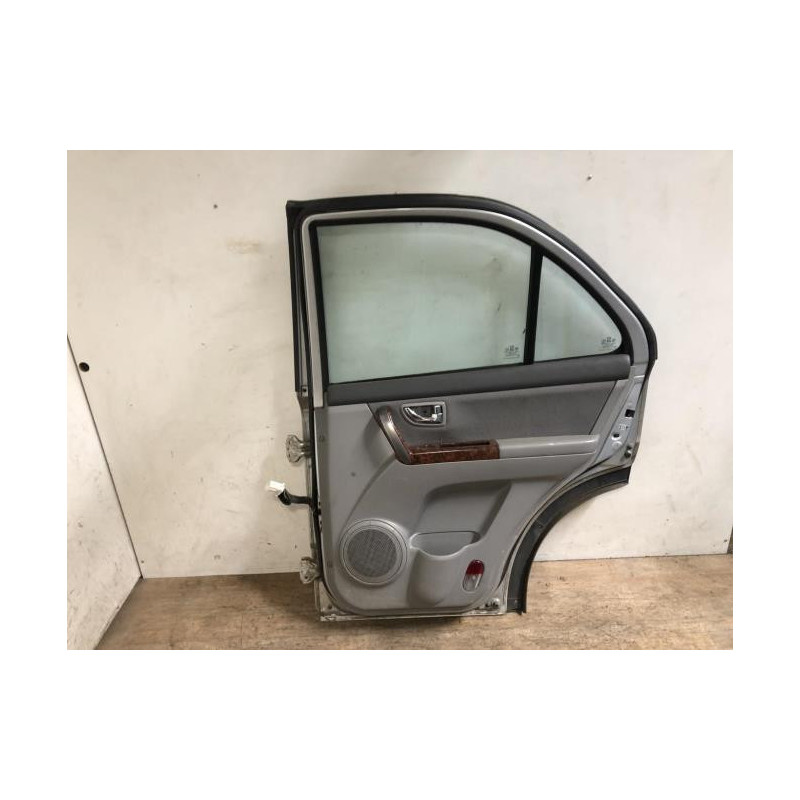 Porte arriere droit KIA SORENTO 1 PHASE 1 d’occasion