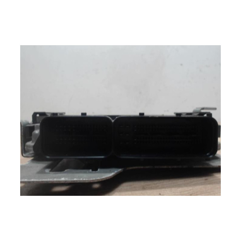Calculateur moteur VOLKSWAGEN GOLF PLUS PHASE 1 d’occasion