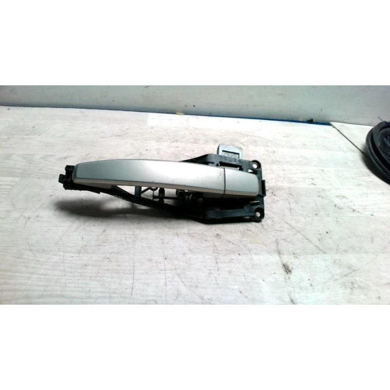 Poignee porte arriere gauche OPEL ZAFIRA B PHASE 1 d’occasion