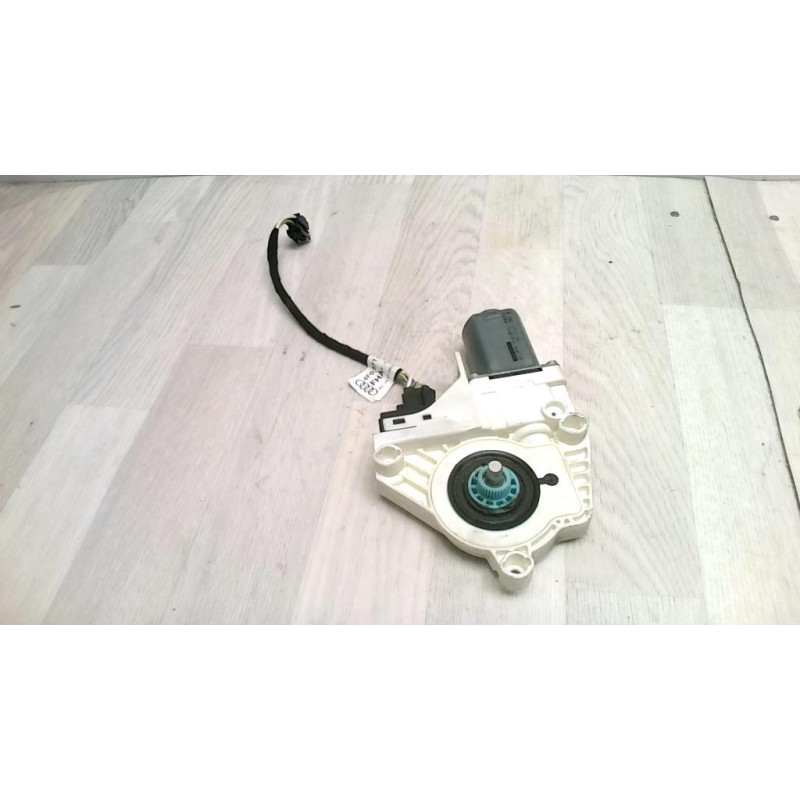 Moteur essuie glace avant droit AUDI A6 3 PHASE 1 d’occasion