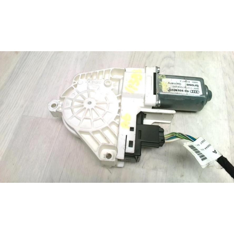Moteur essuie glace avant droit AUDI A6 3 PHASE 1 d’occasion
