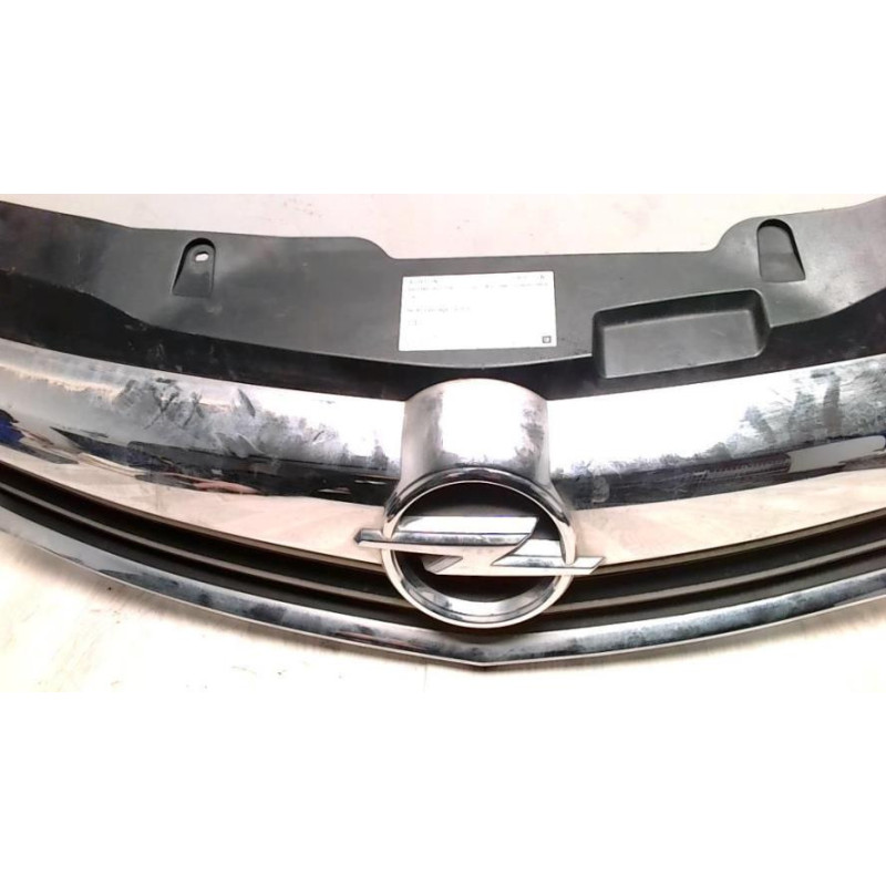 Calandre OPEL ZAFIRA B PHASE 1 d’occasion