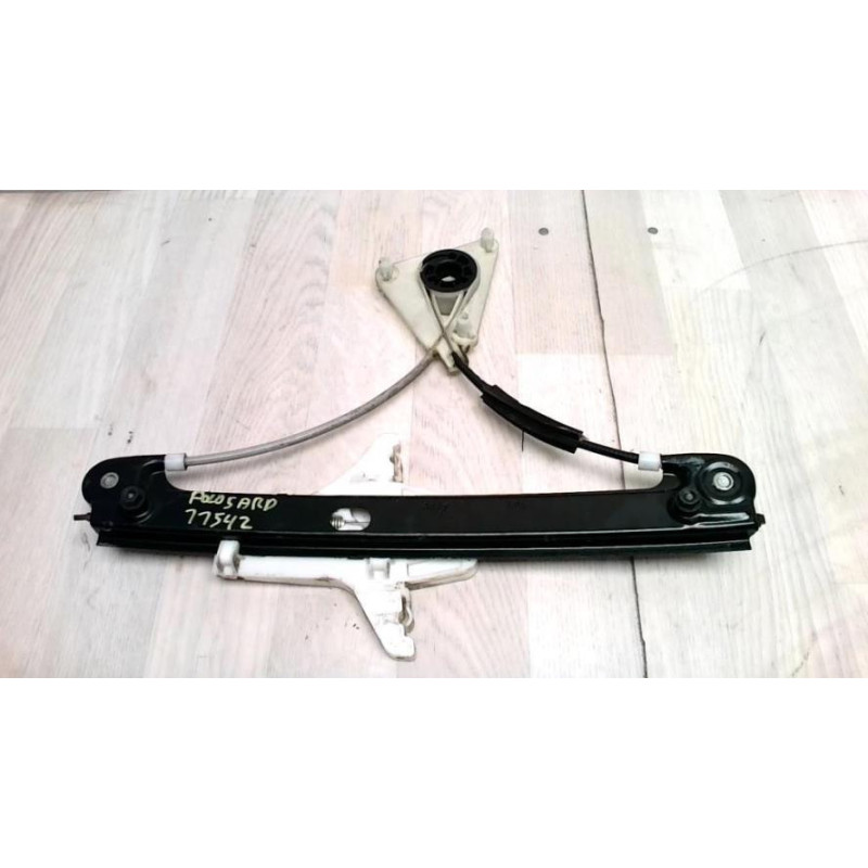 Mecanisme de leve vitre electrique arriere droit VOLKSWAGEN POLO 5 PHASE 1 d’occasion