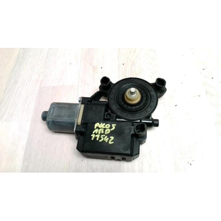Moteur leve vitre arriere droit VOLKSWAGEN POLO 5 PHASE 1 d’occasion
