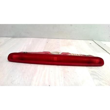 Feu arriere stop central RENAULT LAGUNA 2 PHASE 2 d’occasion
