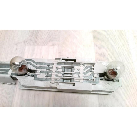 Platine feu arriere gauche RENAULT SUPER 5 d’occasion