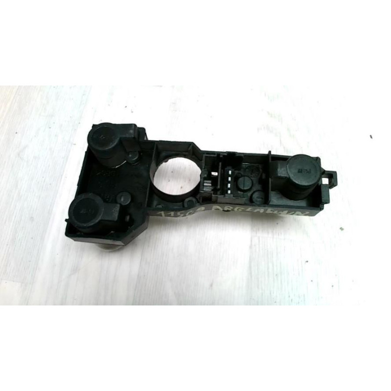 Platine feu arriere gauche RENAULT LAGUNA 2 PHASE 2 d’occasion