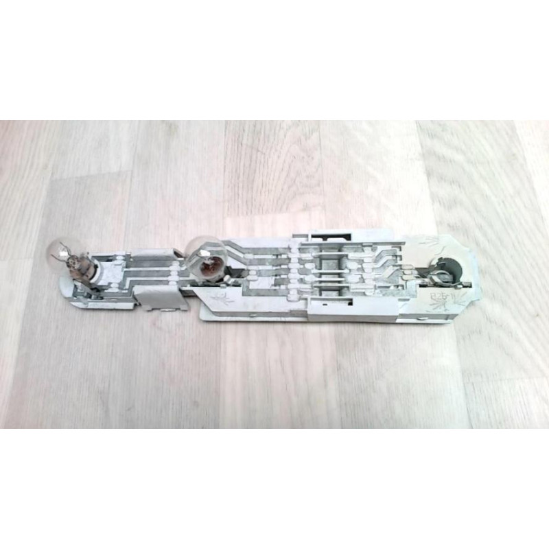 Platine feu arriere droit RENAULT SUPER 5 d’occasion