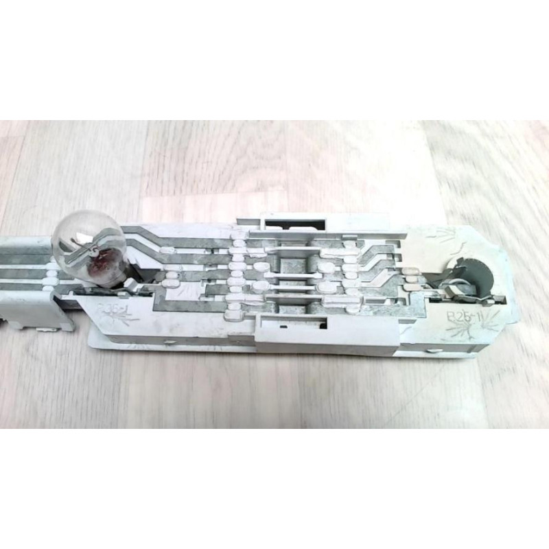 Platine feu arriere droit RENAULT SUPER 5 d’occasion
