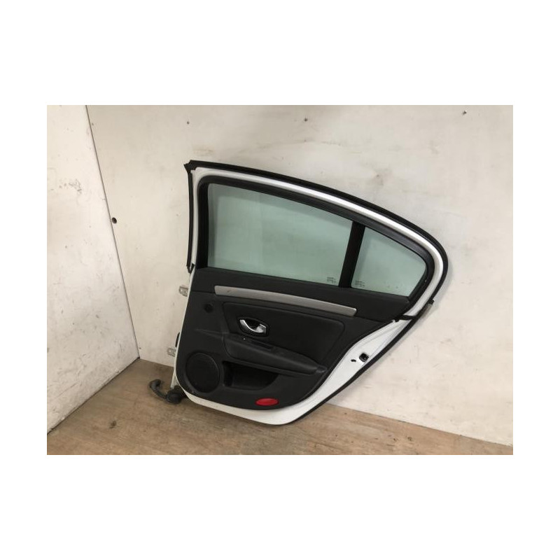 Porte arriere droit RENAULT LAGUNA 3 PHASE 2 d’occasion