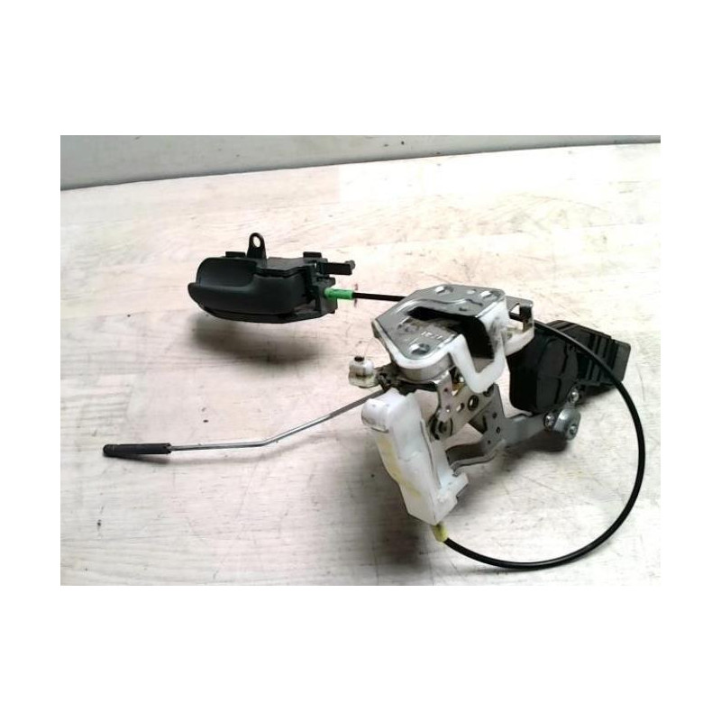 Serrure avant droit PEUGEOT 107 PHASE 2 d’occasion