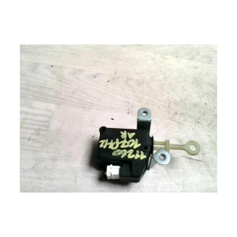 Fermeture centralisee arriere droit PEUGEOT 107 PHASE 2 d’occasion