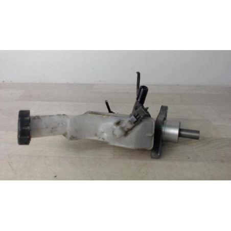 Maitre cylindre (freinage) RENAULT CLIO 3 PHASE 1 d’occasion