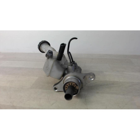 Maitre cylindre (freinage) RENAULT CLIO 3 PHASE 1 d’occasion