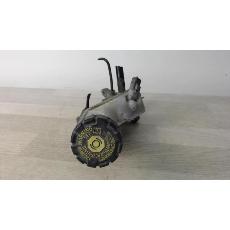 Maitre cylindre (freinage) RENAULT CLIO 3 PHASE 1 d’occasion