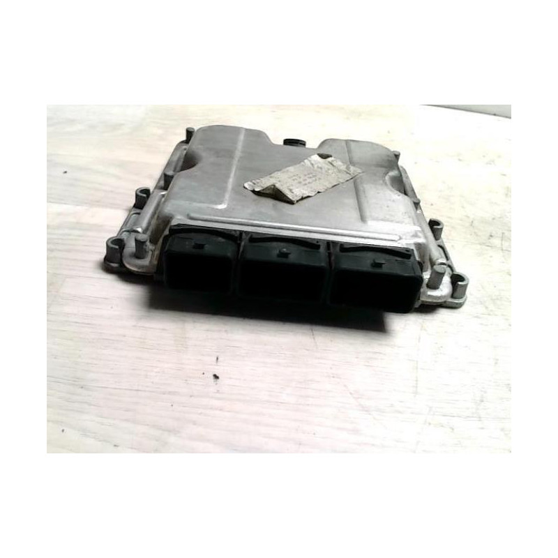 Calculateur moteur RENAULT SCENIC 1 PHASE 2 d’occasion