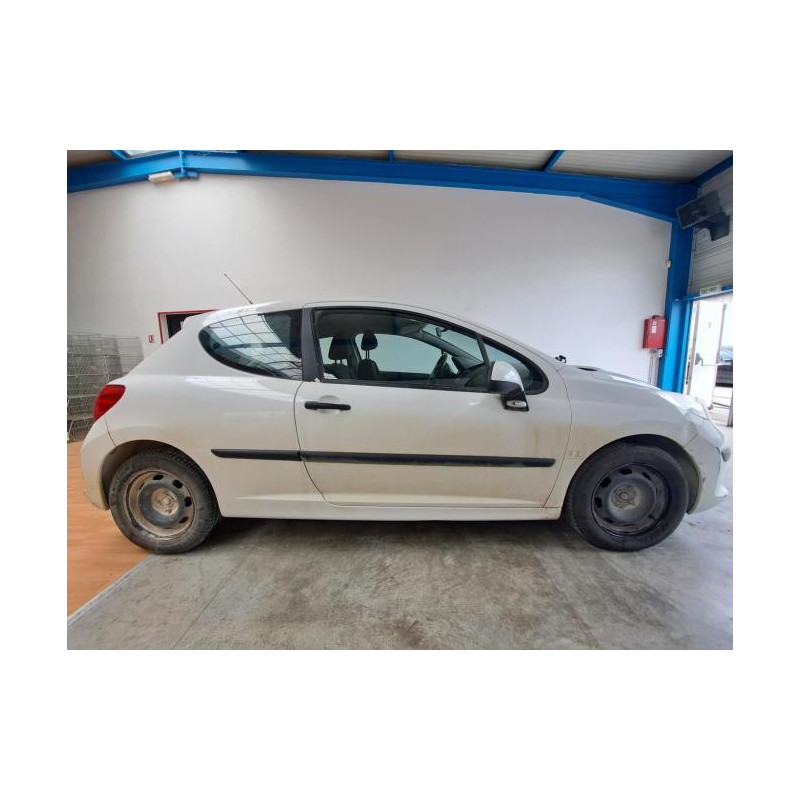 Pare choc arriere PEUGEOT 207 PHASE 1 d’occasion