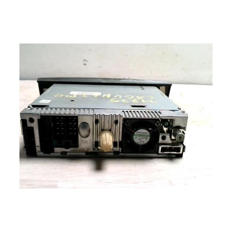 Autoradio d'origine RENAULT LAGUNA 2 PHASE 2 d’occasion
